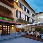Otel Jet 4*