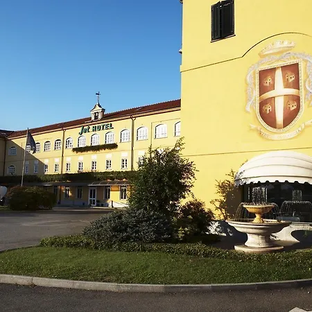 Hotell Jet 4*