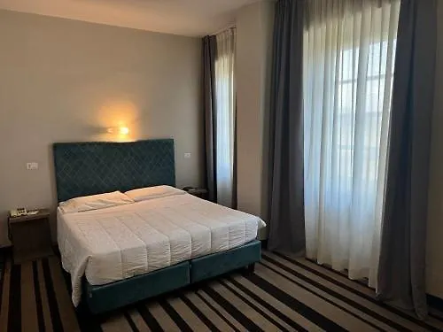 Jet Ξενοδοχείο 4*